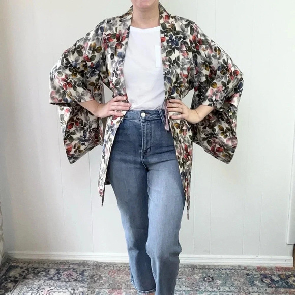 VTG Kimono Haori Traditional Japanese Jacket Silk Pattern Colorful Leaf Print OS - Picture 3 of 16